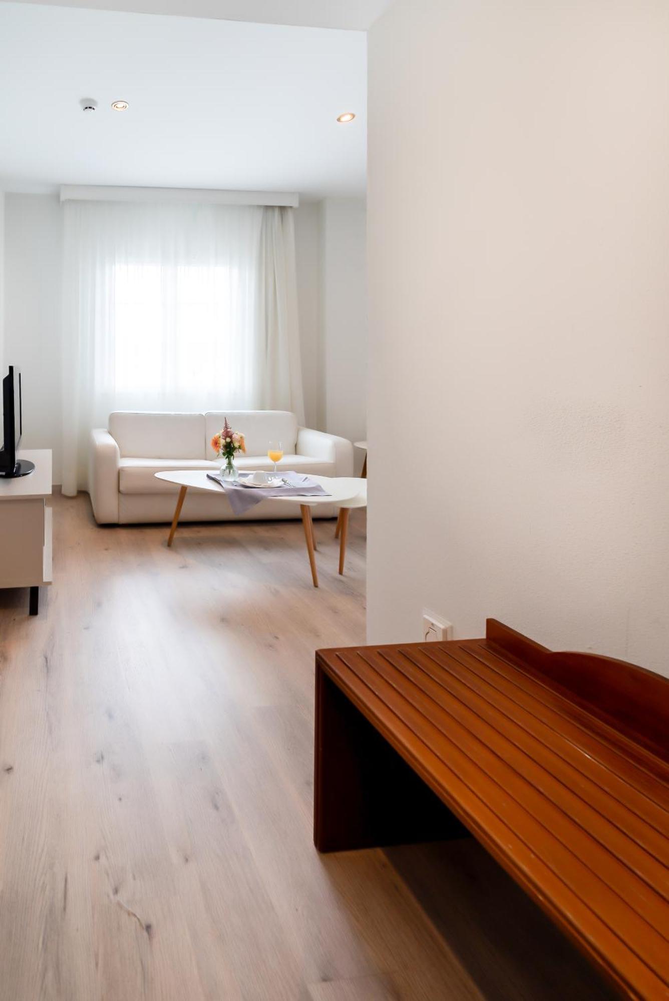Ponferrada Plaza Hotel Bagian luar foto
